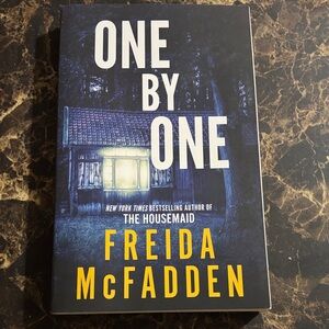 'One by One' Book - Freida McFadden